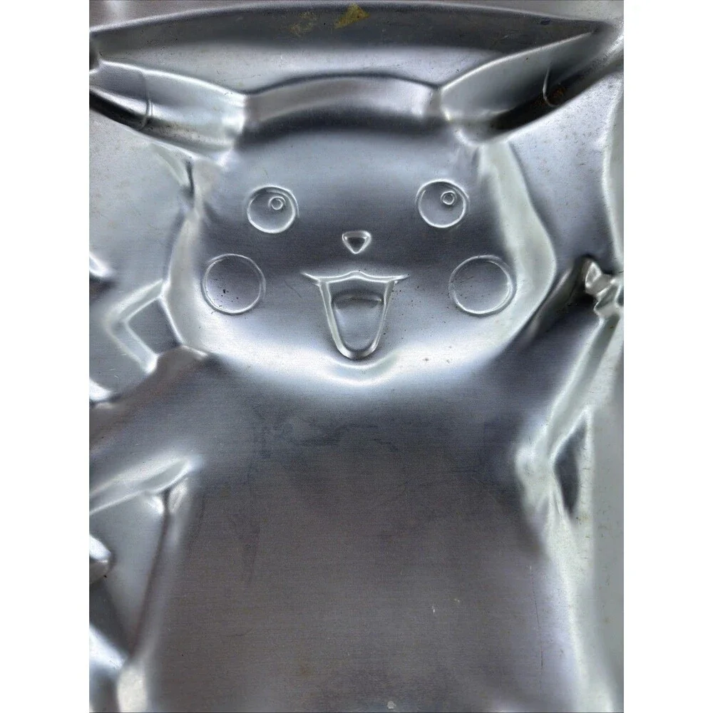 Vintage 1998 Wilton Pikachu Pokemon Cake Pan Mold 2105-37 Aluminum Character...